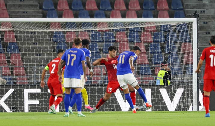 UEFA Nations League 2026 27 football match between Italy and Türkiye Goal the Gianluca Scamacca of Italy during the 2026 27 UEFA Nations League football match between Italy and Türkiye on October 5, 2026, at the Renato Dall™Ara Stadium in Bologna Bologna Stadio Renato Dall Ara Bologna Italia Copyright: xFABIOxSASSOxFabioxSassox Italia Turchia2026_10_05Fabio Sasso6054