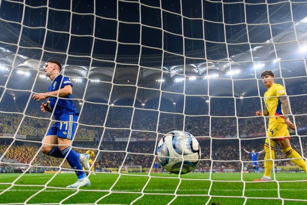 261005 Viktor Gyökeres of Sweden celebrates after scoring 0-1 during the Nations League football match between Romania and Sweden on October 5, 2026 in Bucharest. Photo: Ludvig Thunman BILDBYRAN kod LT LT0828 fotboll football soccer fotball nations league uefa nations league rumänien romania sverige sweden sverige a bbeng jubel depp Copyright: LUDVIGxTHUNMAN BB261005LT096