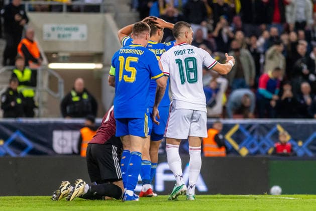 Balazs Toth of Hungary and Blackburn Rovers, Viktor Tsygankov of Ukraine and Ajax Amsterdam and Zsolt Nagy of Hungary and Puskas Akademia during UEFA Nations League League phase game between Ukraine vs Hungary (Dominika Kortvelyesiova Ball Raw Images) Trnava Antona Malatinskeho Stadium Slovakia Copyright: xDominikaxKortvelyesiovax DKOR6159