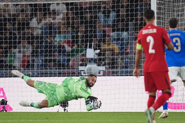 ItalyÕs Gianluigi Donnarumma in action during the UEFA Nations League 2026 27 match between Italy and Turkiye (Group A1 - Matchday 4) at Stadio Renato Dall Ara in Bologna, Italy - October 5, 2026. - Soccer  Copyright: xMassimoxPaolone LaPressex