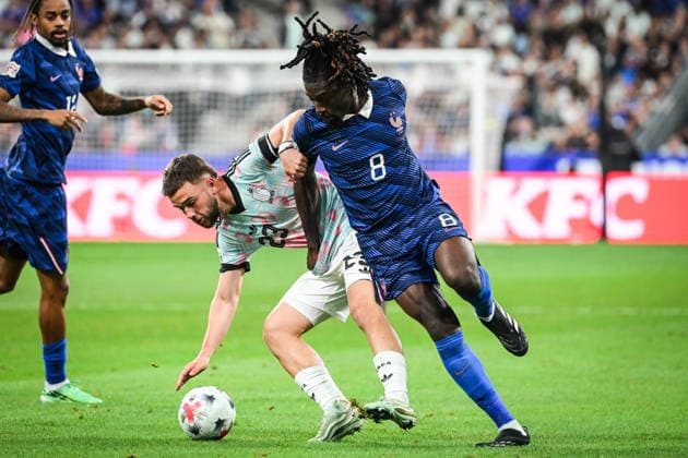October 5, 2026, Saint-Denis, France, France: Nicolas RASKIN of Belgium and Manu KONE of France during the UEFA Nations League, League A - Group 1 football match between France and Belgium at Stade de France on October 05, 2026 in Saint-Denis near Paris, France. Saint-Denis France - ZUMAm308 20261005_zsp_m308_014 Copyright: xMatthieuxMirvillex
