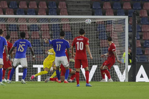 IPA89344298 - Gianluca Scamacca of Italy scores a goal during the Italy vs. Turkey match in the Nations League, League A, Group A1, Matchday 4, at the Renato Dall Ara Stadium in Bologna (BO), Italy, on October 5, 2026.  Copyright: xDavidexCasentini IPAxSportx xx IPA89344298