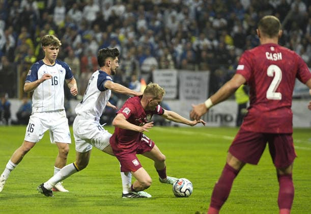 Bosnia and Herzegovina v Poland - UEFA Nations League ZENICA, BOSNIA AND HERZEGOVINA - OCTOBER 05: Players in action during a football match between Bosnia and Herzegovina and Poland at the Kamberovica polje Stadium in Zenica, Bosnia and Herzegovina on October 05, 2026. Samir Jordamovic Anadolu Zenica Bosnia and Herzegovina. Editorial use only. Please get in touch for any other usage.  Copyright: x2026xAnadoluxSamirxJordamovicx