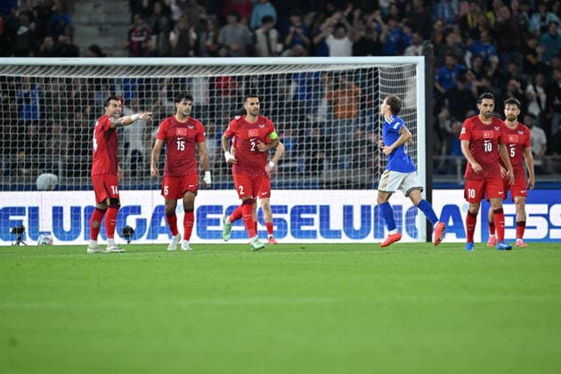 Italy v Turkiye - UEFA Nations League ?????? BOLOGNA, ITALY - OCTOBER 5: Players of Turkiye react after Italy s goal during the UEFA Nations League Group A1 match between Italy and Turkiye at Stadio Renato Dall Ara in Bologna, Italy on October 5, 2026. Mustafa Yalcin Anadolu Bologna Italy. Editorial use only. Please get in touch for any other usage.  Copyright: x2026xAnadoluxMustafaxYalcinx