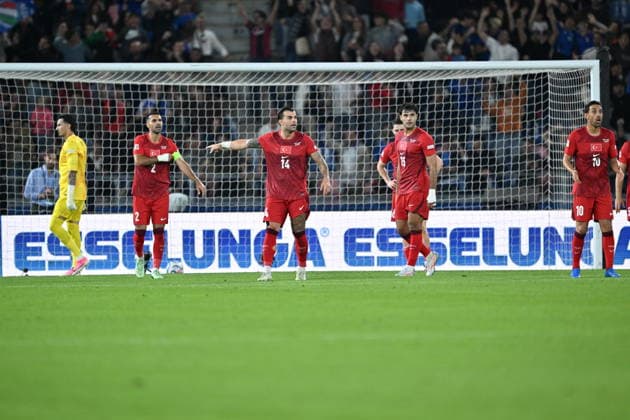 Italy v Turkiye - UEFA Nations League ?????? BOLOGNA, ITALY - OCTOBER 5: Players of Turkiye react after Italy s goal during the UEFA Nations League Group A1 match between Italy and Turkiye at Stadio Renato Dall Ara in Bologna, Italy on October 5, 2026. Mustafa Yalcin Anadolu Bologna Italy. Editorial use only. Please get in touch for any other usage.  Copyright: x2026xAnadoluxMustafaxYalcinx