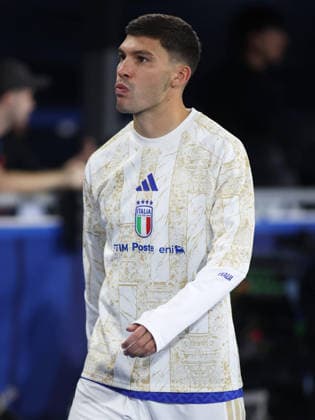 2026-10-05 Italy v Turkiye - UEFA Nations League 2026 27 Group A1 MD4 BOLOGNA, ITALY - OCTOBER 5: Nicolo Cambiaghi of Italy during the UEFA Nations League 2026 27 Group A1 MD4 match between Italy and Turkiye at Renato Dall Ara Stadium on October 5, 2026 in Bologna, Italy. (Photo by Nderim Kaceli BSR Agency) Bologna Italy Content not available for redistribution in The Netherlands directly or indirectly through any third parties. Copyright: xBSRxAgencyx