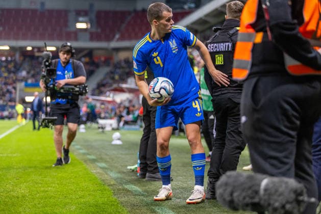 Taras Mykhavko of Ukraine and Dynamo Kyiv during UEFA Nations League League phase game between Ukraine vs Hungary (Dominika Kortvelyesiova Ball Raw Images) Trnava Antona Malatinskeho Stadium Slovakia Copyright: xDominikaxKortvelyesiovax DKR_0414
