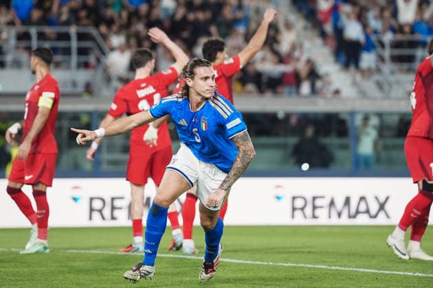 ItalyÕs Riccardo Calafiori celebrates after scoring the 2-1 goal for his team during the UEFA Nations League 2026 27 match between Italy and Turkiye (Group A1 - Matchday 4) at Stadio Renato Dall Ara in Bologna, Italy - October 5, 2026. - Soccer  Copyright: xMassimoxPaolone LaPressex