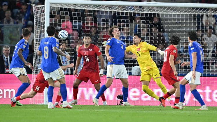 Italy v Turkiye - UEFA Nations League ?????? BOLOGNA, ITALY, OCTOBER 05: Goalkeeper Ugurcan Cakir of Turkiye in action during the UEFA Nations League Group A1 League phase football match between Italy and Turkiye at the Renato Dall’Ara stadium in Bologna, Italy, on October 05, 2026. Mustafa Yalcin Anadolu Bologna Italy. Editorial use only. Please get in touch for any other usage.  Copyright: x2026xAnadoluxMustafaxYalcinx