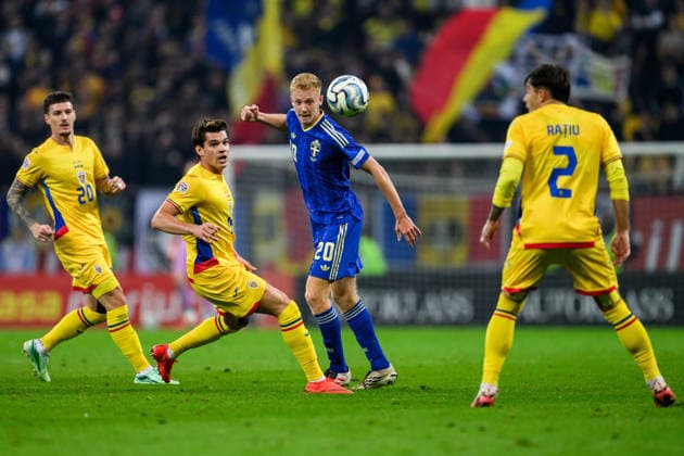 261005 Hugo Larsson of Sweden during the Nations League football match between Romania and Sweden on October 5, 2026 in Bucharest. Photo: Ludvig Thunman BILDBYRAN kod LT LT0828 fotboll football soccer fotball nations league uefa nations league rumänien romania sverige sweden sverige a bbeng Copyright: LUDVIGxTHUNMAN BB261005LT143