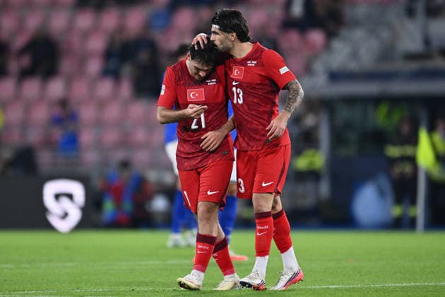 IPA89344952 - Aral Simsir (TUR) celebrates after scoring the goal that tied the game at 1-1 during the UEFA Nations League 2026-27 League Phase Matchday 2 match between Italy and Turkey at the Renato Dall Ara Stadium on October 5, 2026, in Bologna, Italy.  Copyright: xDomenicoxCippitelli IPAxSportx xx IPA89344952