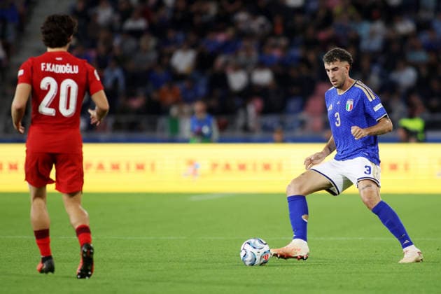 2026-10-05 Italy v Turkiye - UEFA Nations League 2026 27 Group A1 MD4 BOLOGNA, ITALY - OCTOBER 5: Ferdi Kadioglu of Turkiye, Matteo Ruggeri of Italy during the UEFA Nations League 2026 27 Group A1 MD4 match between Italy and Turkiye at Renato Dall Ara Stadium on October 5, 2026 in Bologna, Italy. (Photo by Nderim Kaceli BSR Agency) Bologna Italy Content not available for redistribution in The Netherlands directly or indirectly through any third parties. Copyright: xBSRxAgencyx