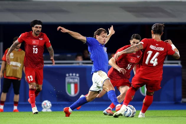 2026-10-05 Italy v Turkiye - UEFA Nations League 2026 27 Group A1 MD4 BOLOGNA, ITALY - OCTOBER 5: Nicolo Barella of Italy, Ismail Yuksek of Turkiye, Abdulkerim Bardakci of Turkiye during the UEFA Nations League 2026 27 Group A1 MD4 match between Italy and Turkiye at Renato Dall Ara Stadium on October 5, 2026 in Bologna, Italy. (Photo by Nderim Kaceli BSR Agency) Bologna Italy Content not available for redistribution in The Netherlands directly or indirectly through any third parties. Copyright: xBSRxAgencyx