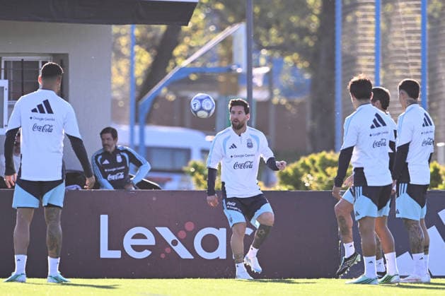 BUENOS AIRES, ARGENTINA - OCTOBER 5: Lionel Messi of Argentina national team, Nationalteam during a training session at the Training Camp on October 5, 2026 in Buenos Aires, Argentina. Argentina will face Benin tomorrow in an International Friendly, Länderspiel, Nationalmannschaft match at the Estadio Monumental, marking Messi s final farewell appearance for the national team. Photo by SFSI Lionel Messi last training for Argentina national team Copyright: xx