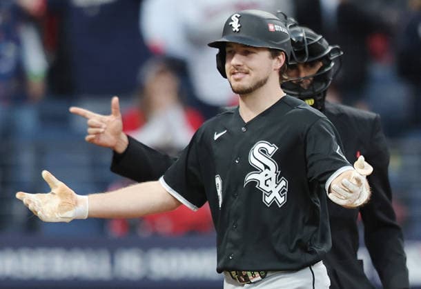 Chicago White Sox Kyle Teel (8) reacts after being called out on strikes in the fifth inning against the Cleveland Guardians in an MLB, Baseball Herren, USA American League Division Series playoff game at Progressive Field in Cleveland, Ohio, on Monday, October 5, 2026.  CLE20261005717 AARONxJOSEFCZYK