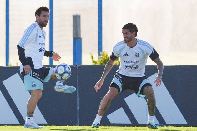 Lionel Messi completes final training session with Argentina national team, Nationalteam EZEIZA, ARGENTINA - OCTOBER 5: The forward and captain of the Argentine national football team, Lionel Messi, attends the final training session of his career with the national squad at the AFA Lionel Andres Messi Training Complex, in Ezeiza, Argentina on October 5, 2026. Luciano Gonzalez Anadolu Ezeiza Argentina. Editorial use only. Please get in touch for any other usage.  Copyright: x2026xAnadoluxLucianoxGonzalezx