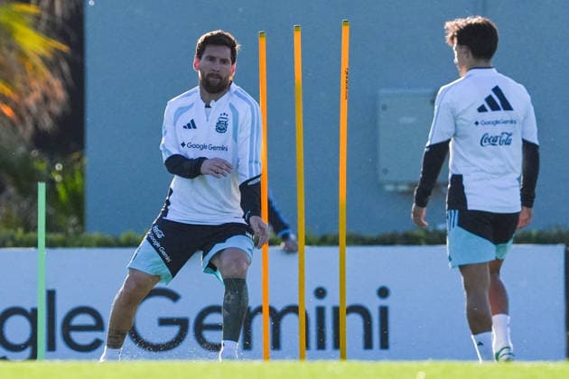 Lionel Messi completes final training session with Argentina national team, Nationalteam EZEIZA, ARGENTINA - OCTOBER 5: The forward and captain of the Argentine national football team, Lionel Messi, attends the final training session of his career with the national squad at the AFA Lionel Andres Messi Training Complex, in Ezeiza, Argentina on October 5, 2026. Luciano Gonzalez Anadolu Ezeiza Argentina. Editorial use only. Please get in touch for any other usage.  Copyright: x2026xAnadoluxLucianoxGonzalezx