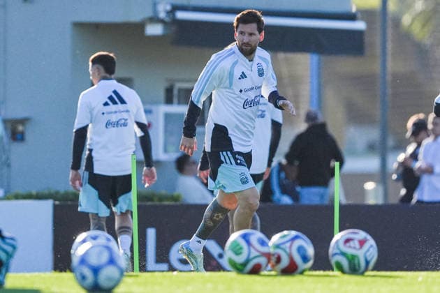 Lionel Messi completes final training session with Argentina national team, Nationalteam EZEIZA, ARGENTINA - OCTOBER 5: The forward and captain of the Argentine national football team, Lionel Messi, attends the final training session of his career with the national squad at the AFA Lionel Andres Messi Training Complex, in Ezeiza, Argentina on October 5, 2026. Luciano Gonzalez Anadolu Ezeiza Argentina. Editorial use only. Please get in touch for any other usage.  Copyright: x2026xAnadoluxLucianoxGonzalezx
