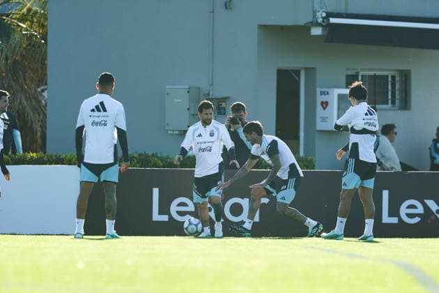 Argentina™s forward Lionel Messi takes part in a training session at AFA (Argentine Football Association) training center in Ezeiza, Buenos Aires Province, on October 5, 2026, ahead of the next friendlys football matchs against Benin national team, Nationalteam Lionel Messi took part in the final training session of his professional career with the Argentine national team before his farewell match. (Photo by Alejandro Pagni PHOTOxPHOTO) Copyright: xAlejandroxPAGNIx