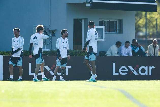 Argentina™s forward Lionel Messi takes part in a training session at AFA (Argentine Football Association) training center in Ezeiza, Buenos Aires Province, on October 5, 2026, ahead of the next friendlys football matchs against Benin national team, Nationalteam Lionel Messi took part in the final training session of his professional career with the Argentine national team before his farewell match. (Photo by Alejandro Pagni PHOTOxPHOTO) Copyright: xAlejandroxPAGNIx