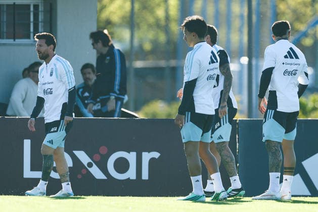 Argentina™s forward Lionel Messi takes part in a training session at AFA (Argentine Football Association) training center in Ezeiza, Buenos Aires Province, on October 5, 2026, ahead of the next friendlys football matchs against Benin national team, Nationalteam Lionel Messi took part in the final training session of his professional career with the Argentine national team before his farewell match. (Photo by Alejandro Pagni PHOTOxPHOTO) Copyright: xAlejandroxPAGNIx