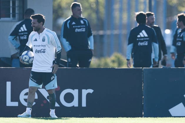 Argentina™s forward Lionel Messi takes part in a training session at AFA (Argentine Football Association) training center in Ezeiza, Buenos Aires Province, on October 5, 2026, ahead of the next friendlys football matchs against Benin national team, Nationalteam Lionel Messi took part in the final training session of his professional career with the Argentine national team before his farewell match. (Photo by Alejandro Pagni PHOTOxPHOTO) Copyright: xAlejandroxPAGNIx