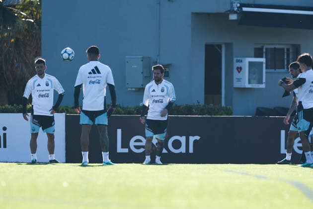 Argentina™s forward Lionel Messi takes part in a training session at AFA (Argentine Football Association) training center in Ezeiza, Buenos Aires Province, on October 5, 2026, ahead of the next friendlys football matchs against Benin national team, Nationalteam Lionel Messi took part in the final training session of his professional career with the Argentine national team before his farewell match. (Photo by Alejandro Pagni PHOTOxPHOTO) Copyright: xAlejandroxPAGNIx