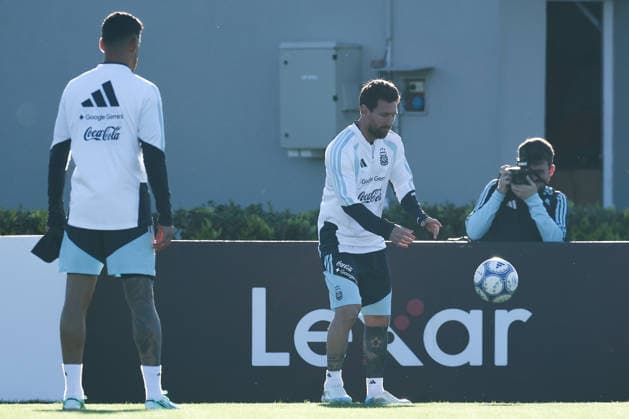 Argentina™s forward Lionel Messi takes part in a training session at AFA (Argentine Football Association) training center in Ezeiza, Buenos Aires Province, on October 5, 2026, ahead of the next friendlys football matchs against Benin national team, Nationalteam Lionel Messi took part in the final training session of his professional career with the Argentine national team before his farewell match. (Photo by Alejandro Pagni PHOTOxPHOTO) Copyright: xAlejandroxPAGNIx