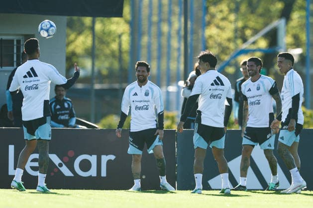 Argentina™s forward Lionel Messi takes part in a training session at AFA (Argentine Football Association) training center in Ezeiza, Buenos Aires Province, on October 5, 2026, ahead of the next friendlys football matchs against Benin national team, Nationalteam Lionel Messi took part in the final training session of his professional career with the Argentine national team before his farewell match. (Photo by Alejandro Pagni PHOTOxPHOTO) Copyright: xAlejandroxPAGNIx
