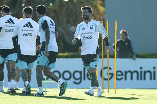 Argentina™s forward Lionel Messi takes part in a training session at AFA (Argentine Football Association) training center in Ezeiza, Buenos Aires Province, on October 5, 2026, ahead of the next friendlys football matchs against Benin national team, Nationalteam Lionel Messi took part in the final training session of his professional career with the Argentine national team before his farewell match. (Photo by Alejandro Pagni PHOTOxPHOTO) Copyright: xAlejandroxPAGNIx