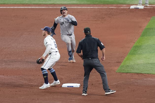 October 5, 2026, St. Petersburg, Florida, USA: New York Yankees catcher AUSTIN WELLS (28) runs towards second base after hitting a double in game 2 of the American League Division Series against the Tampa Bay Rays The Tampa Bay Rays hosted the New York Yankees the at Tropicana Field in St. Petersburg, FL. St. Petersburg USA - ZUMAm299 20261005_znp_m299_022 Copyright: xTaylorxMcFeex