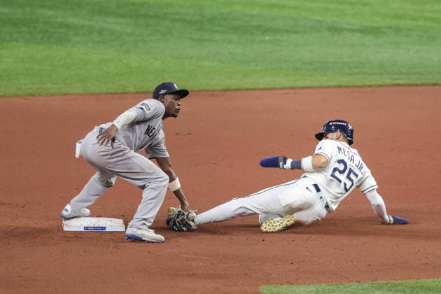 October 5, 2026, St. Petersburg, Florida, USA: Tampa Bay Rays right fielder VICTOR MESA JR. (25) slides into second base for a stolen base in game 2 of the American League Division Series against the New York Yankees. The Tampa Bay Rays hosted the New York Yankees the at Tropicana Field in St. Petersburg, FL. MLB, Baseball Herren, USA 2026: Tampa Bay Rays 5:2 New York Yankees  - ZUMAm299 20261005_znp_m299_029 Copyright: xTaylorxMcFeex