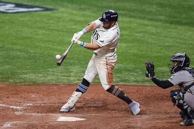 October 5, 2026, St. Petersburg, Florida, USA: Tampa Bay Rays first baseman JONATHAN ARANDA (8) hits a pitch in game 2 of the American League Division Series against the New York Yankees. The Tampa Bay Rays hosted the New York Yankees the at Tropicana Field in St. Petersburg, FL. MLB, Baseball Herren, USA 2026: Tampa Bay Rays 5:2 New York Yankees  - ZUMAm299 20261005_znp_m299_032 Copyright: xTaylorxMcFeex