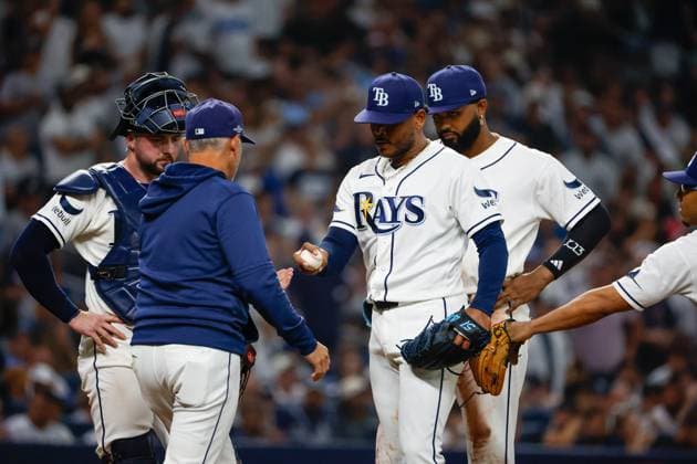 October 5, 2026, St. Petersburg, Florida, USA: Tampa Bay Rays manager Kevin Cash (16) pulls pitcher Freddy Peralta (51) from the game, while the New York Yankees wait to bat during the fifth inning at Tropicana Field on Monday, Oct. 5, 2026, in St. Petersburg. Florida News - October 5, 2026  - ZUMAs70_ 0868675072st Copyright: xJeffereexWoox