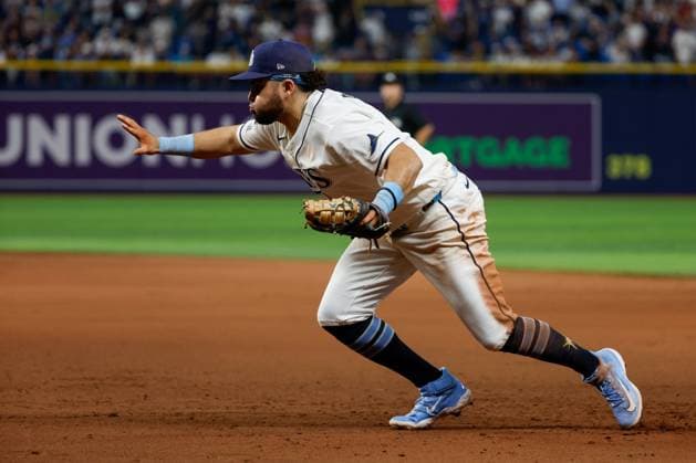 October 5, 2026, St. Petersburg, Florida, USA: Tampa Bay Rays first baseman Jonathan Aranda (8) fields a ground ball hit by New York Yankees outfielder Spencer Jones (78) and steps on first base to get him out during the ninth inning at Tropicana Field on Monday, Oct. 5, 2026, in St. Petersburg. Florida News - October 5, 2026  - ZUMAs70_ 0868678088st Copyright: xJeffereexWoox