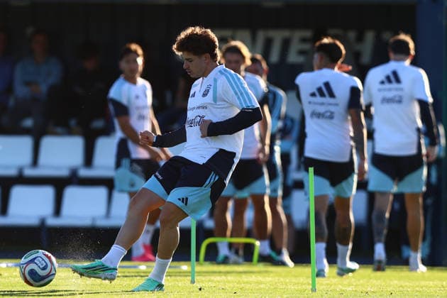 Argentina Training Session Argentina s Julian Alvarez attends a training session at the Argentine Football Association (AFA) training complex in Ezeiza, on the outskirts of Buenos Aires, Argentina, on October 5, 2026, ahead of their friendly against Benin, which will mark Lionel Messi s final appearance for the national team, Nationalteam Buenos Aires Argentina  Copyright: xMatiasxBagliettox originalFilename:baglietto-notitle261005_npfDe.jpg