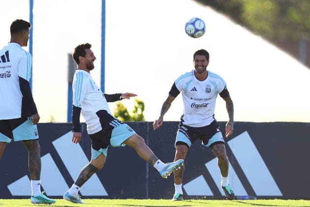Argentina Training Session Argentina s Lionel Messi attends a training session at the Argentine Football Association (AFA) training complex in Ezeiza, on the outskirts of Buenos Aires, Argentina, on October 5, 2026, ahead of his final appearance for the national team, Nationalteam in a friendly against Benin. Buenos Aires Argentina  Copyright: xMatiasxBagliettox originalFilename:baglietto-notitle261005_npjFD.jpg