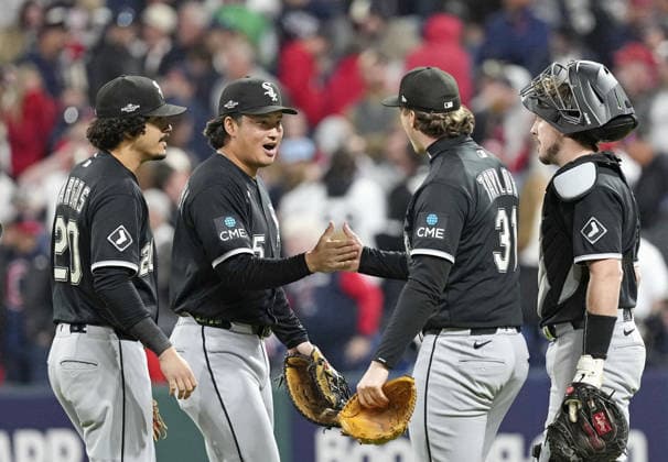 Baseball: Division Series between White Sox and Guardians Munetaka Murakami (2nd from L) of the Chicago White Sox celebrates with teammates after a victory over the Cleveland Guardians in Game 2 of the American League Division Series at Progressive Field in Cleveland, Ohio, on Oct. 5, 2026.  A14AA0005630231P