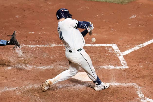 October 5, 2026, St. Petersburg, Florida, USA: Tampa Bay Rays catcher Liam Hicks (34) grounds out to New York Yankees second baseman Jazz Chisholm Jr. (13) and scores first baseman Jonathan Aranda (8) during game two of the ALDS for the 2026 MLB, Baseball Herren, USA Playoffs on October 5, 2026 at Tropicana Field. The Rays beat the Yankees 5-2. MLB 2026: ALDS Game 2 Tampa Bay Rays 5 : 2 New York Yankees  - ZUMAh180 20261005_zsp_h180_028 Copyright: xKimxHukarix