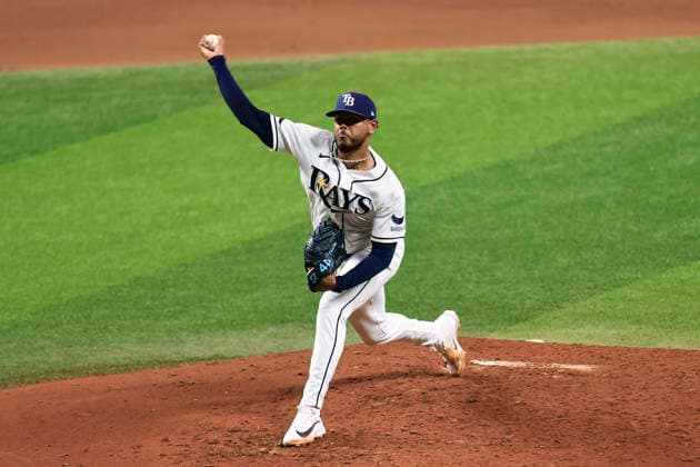 October 5, 2026, St. Petersburg, Florida, USA: Tampa Bay Rays starting pitcher Freddy Peralta (51) delivers a pitch during game two of the ALDS for the 2026 MLB, Baseball Herren, USA Playoffs against the New York Yankees on October 5, 2026 at Tropicana Field. The Rays beat the Yankees 5-2. St. Petersburg USA - ZUMAh180 20261005_zsp_h180_035 Copyright: xKimxHukarix