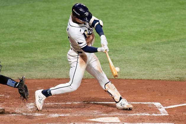 October 5, 2026, St. Petersburg, Florida, USA: Tampa Bay Rays right fielder Jonny DeLuca (21) grounds into a force out during game two of the ALDS for the 2026 MLB, Baseball Herren, USA Playoffs against the New York Yankees on October 5, 2026 at Tropicana Field. The Rays beat the Yankees 5-2. MLB 2026: ALDS Game 2 Tampa Bay Rays 5 : 2 New York Yankees  - ZUMAh180 20261005_zsp_h180_055 Copyright: xKimxHukarix