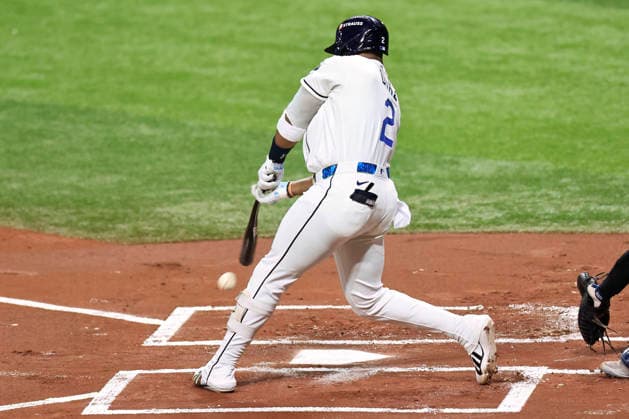 October 5, 2026, St. Petersburg, Florida, USA: Tampa Bay Rays designated hitter Yandy DoÂ­az (2) reaches on a fielding error by New York Yankees third baseman Ryan McMahon (19) during game two of the ALDS for the 2026 MLB, Baseball Herren, USA Playoffs on October 5, 2026 at Tropicana Field. The Rays beat the Yankees 5-2. MLB 2026: ALDS Game 2 Tampa Bay Rays 5 : 2 New York Yankees  - ZUMAh180 20261005_zsp_h180_080 Copyright: xKimxHukarix