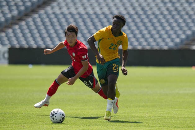 October 6, 2026, Gosford, Australia: Amlani Tatu of Australia football team and Kim Yegeon of Korea Republic football team seen in action during the U23 International Friendlies match between Australia and Korea Republic held at polytec Stadium. Final score; Australia 2:2 Korea Republic. Australia Vs Korea Republic In Gosford - 06 Oct 2026  - ZUMAs197 20261006_aaa_s197_025 Copyright: xLuisxVeniegrax