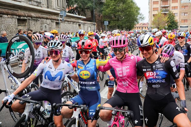 CYCLING - Road cycling, Rad, Radsport, Strasse - Tre Valli Varesine Photo by IPA ABACAPRESS.COM89357199 - Tre Valli Varesine Women s Race at the starting line in Busto Arsizio during the Tre Valli Varesine road cycling race in Varese, Italy, October 6, 2026 Varese Italy  Copyright: xIPAxSport ABACAx