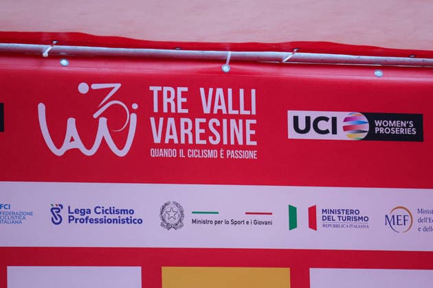 CYCLING - Road cycling, Rad, Radsport, Strasse - Tre Valli Varesine Photo by IPA ABACAPRESS.COM89357394 - Logo of the Tre Valli Varesine Women s Race at the starting line in Busto Arsizio during the Tre Valli Varesine road cycling race in Varese, Italy, October 6, 2026 Varese Italy  Copyright: xIPAxSport ABACAx