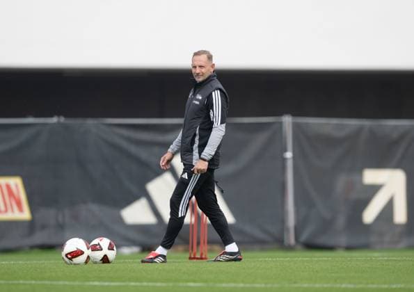 Fußball, Herren, Saison 2026 2027, 1. Bundesliga, 1. FC Union Berlin, Training auf Trainingsplatz II, Trainer Mauro Lustrinelli (1. FC Union Berlin), 06.10.2026, Copyright: xMatthiasxKochx