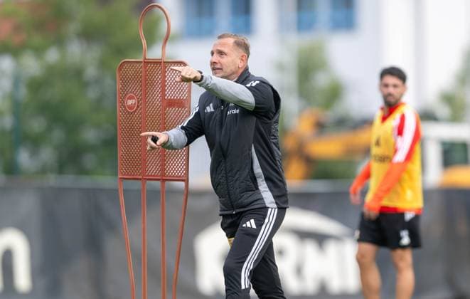 Fußball, Herren, Saison 2026 2027, 1. Bundesliga, 1. FC Union Berlin, Training auf Trainingsplatz II, Trainer Mauro Lustrinelli (1. FC Union Berlin), 06.10.2026, Copyright: xMatthiasxKochx