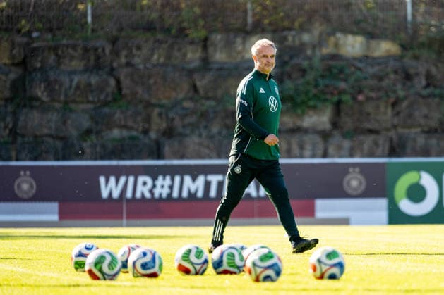 06.10.2026, GER, Fussball, Frauen, Training, DFB Nationalmannschaft Deutschland Christian Wück ( Deutschland, Bundestrainer ) Heidelberg ASV Eppelheim Baden-Württemberg Deutschland Copyright: xNordphoto Memmlerx