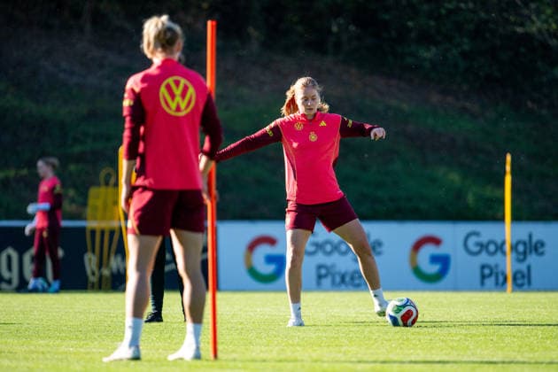 06.10.2026, GER, Fussball, Frauen, Training, DFB Nationalmannschaft Deutschland Sjoeke Nüsken ( Deutschland ) Heidelberg ASV Eppelheim Baden-Württemberg Deutschland Copyright: xNordphoto Memmlerx