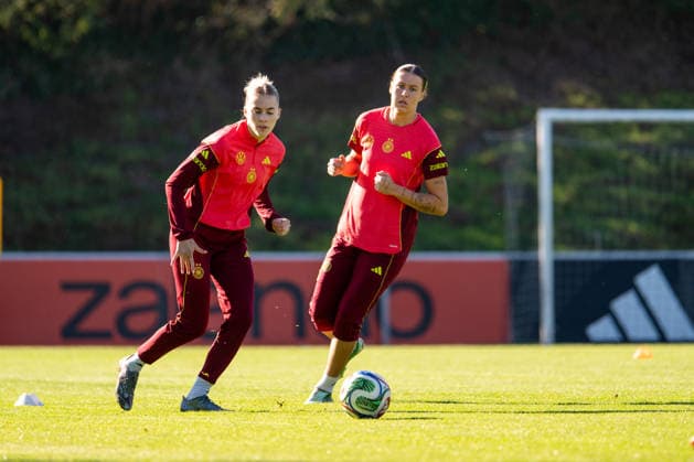 06.10.2026, GER, Fussball, Frauen, Training, DFB Nationalmannschaft Deutschland Laura Freigang ( Deutschland ), Larissa Mühlhaus ( Deutschland ) Heidelberg ASV Eppelheim Baden-Württemberg Deutschland Copyright: xNordphoto Memmlerx